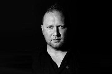 Alexander Schönberg zu den flexylot Bildaufhängern